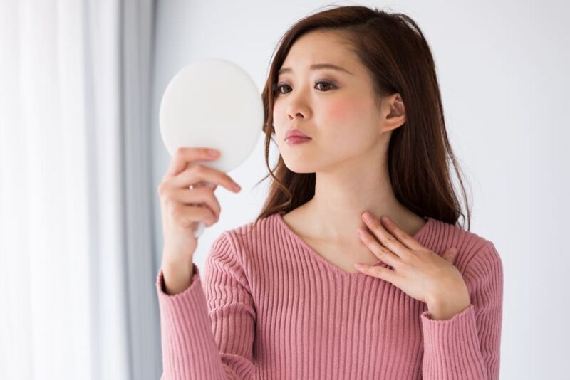 เจาะลึกสาเหตุที่ทำให้คอเหี่ยว คอเป็นเส้น