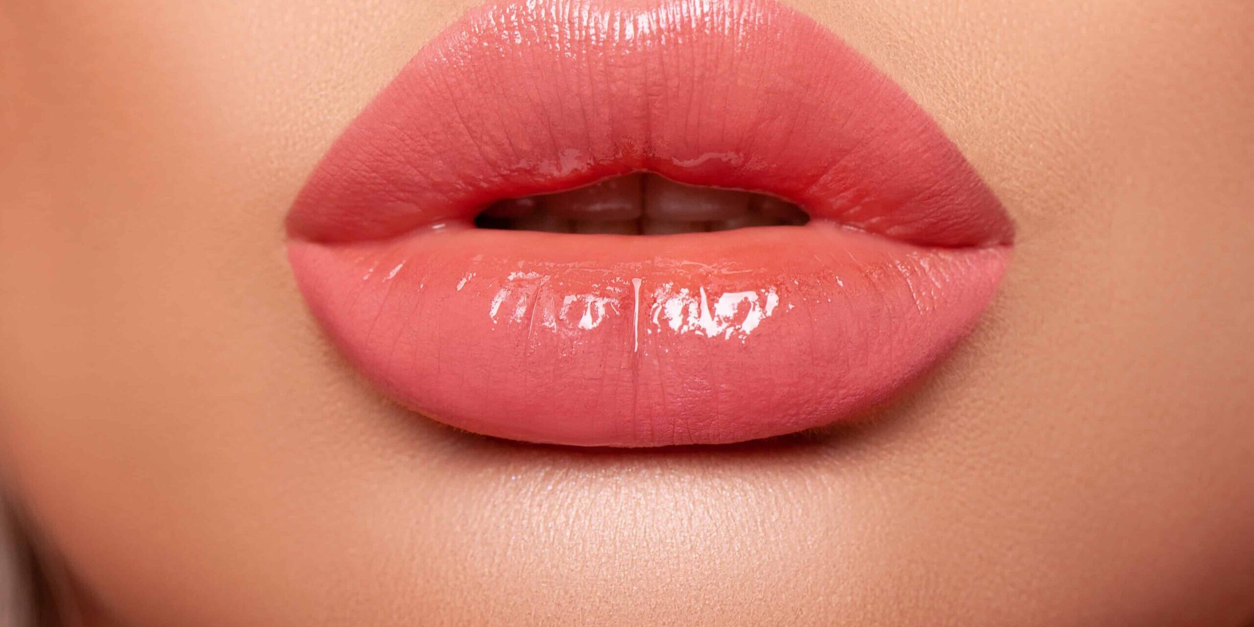 lips-reduction-surgery-confidence-2 ปากหนา ปากห้อย จะทำแก้ไขอย่างไรดี ?